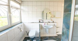 von_poll_real_estate_property_25449015_image_13