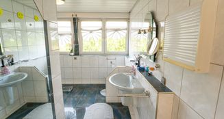 von_poll_real_estate_property_25449015_image_12