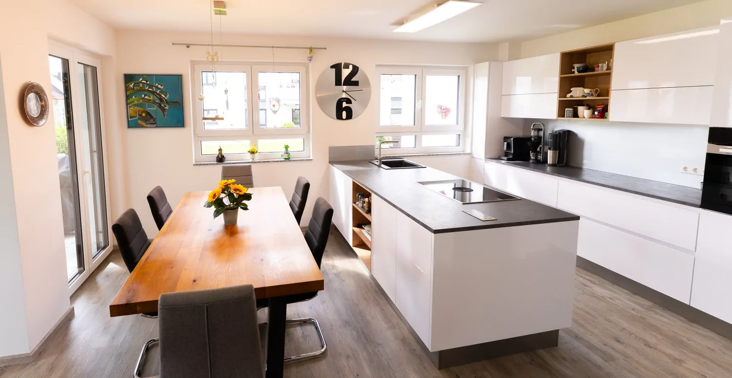 Küche und Essplatz
