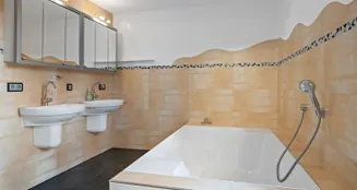 von_poll_real_estate_property_25449016_image_15