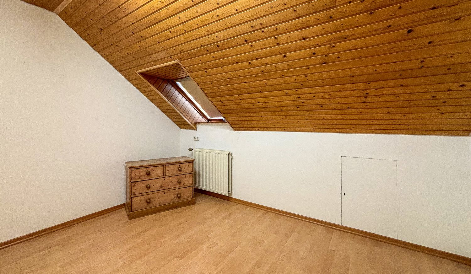 2. Zimmer OG