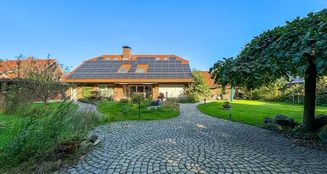 von_poll_real_estate_property_24242031_image_0