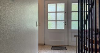 von_poll_real_estate_property_25242026_image_2