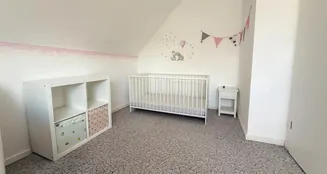 von_poll_real_estate_property_25242026_image_13