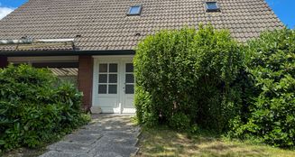 von_poll_real_estate_property_25242026_image_1