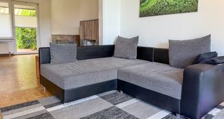 von_poll_real_estate_property_25242026_image_7