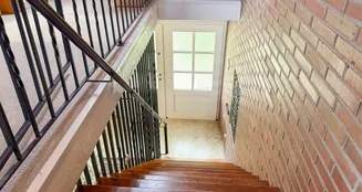 von_poll_real_estate_property_25242026_image_10