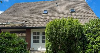 von_poll_real_estate_property_25242026_image_0