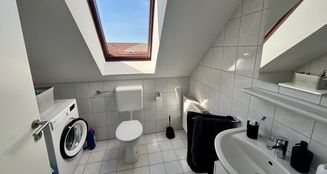 von_poll_real_estate_property_25242022_image_15