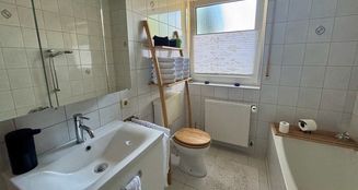 von_poll_real_estate_property_25242022_image_3