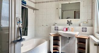 von_poll_real_estate_property_25242016_image_5