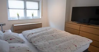 von_poll_real_estate_property_25242027_image_16