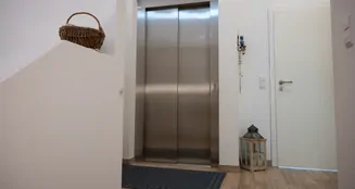 von_poll_real_estate_property_25242027_image_9