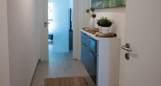 von_poll_real_estate_property_25242027_image_11