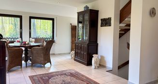 von_poll_real_estate_property_25242017_image_4
