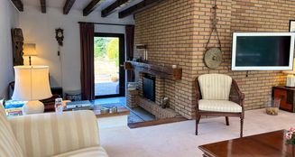 von_poll_real_estate_property_25242017_image_8