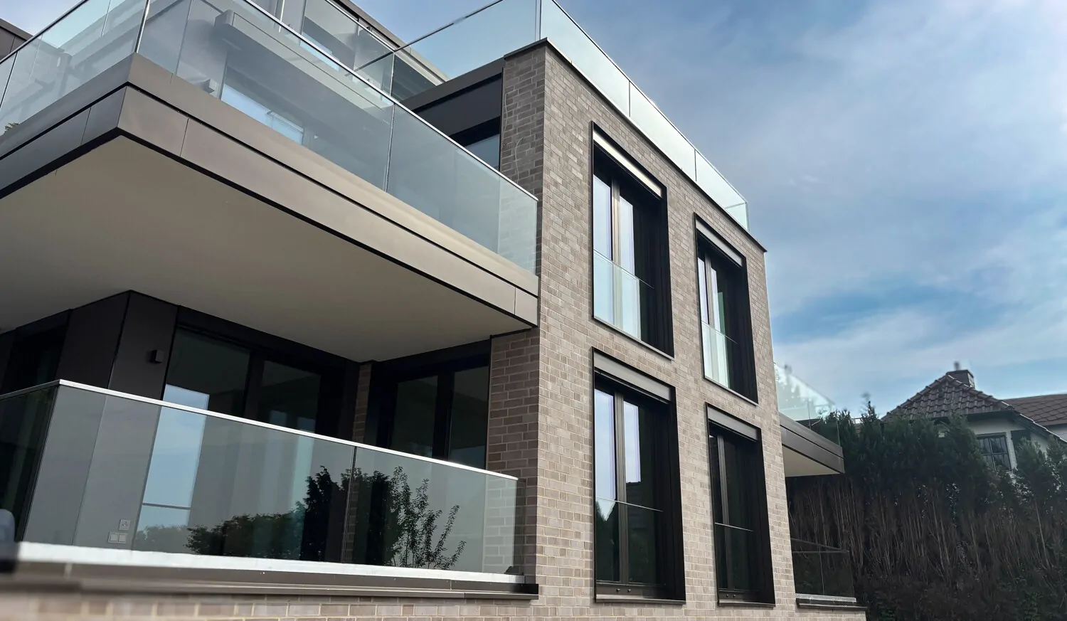 Luxuriöses Wohnen mit
modernster Ausstattung: 3
Zimmerwohnung mit Süd-West-Balkon