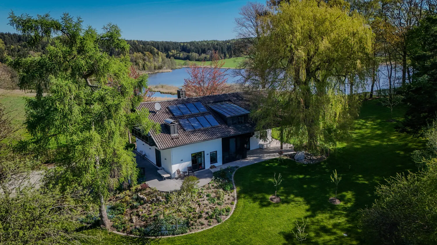 Landhaus-Villa am See