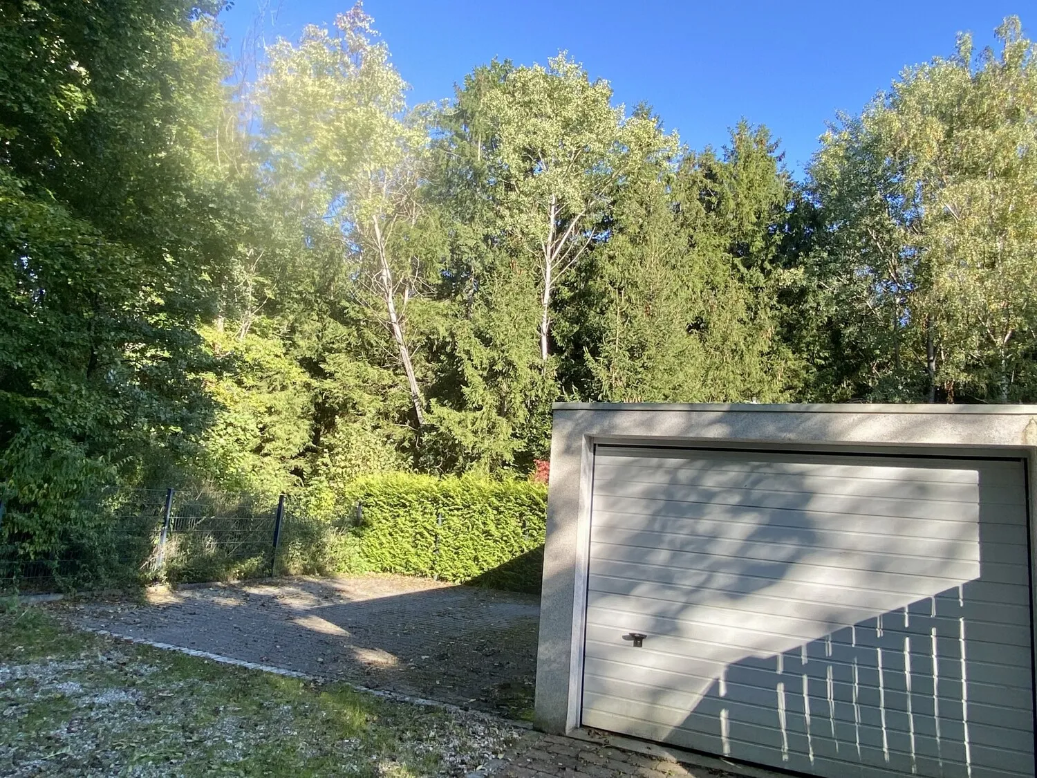Garage & Stellplätze