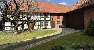 von_poll_real_estate_property_25448009_image_1