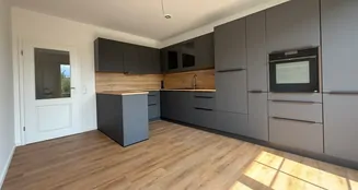 von_poll_real_estate_property_25448015_image_11