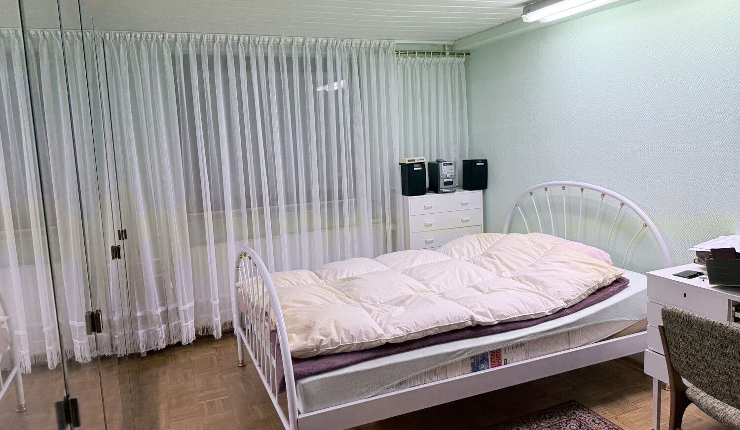 Schlafzimmer UG
