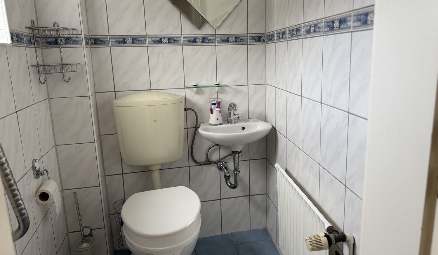 Gäste-WC EG