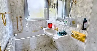 von_poll_real_estate_property_25115016_image_5