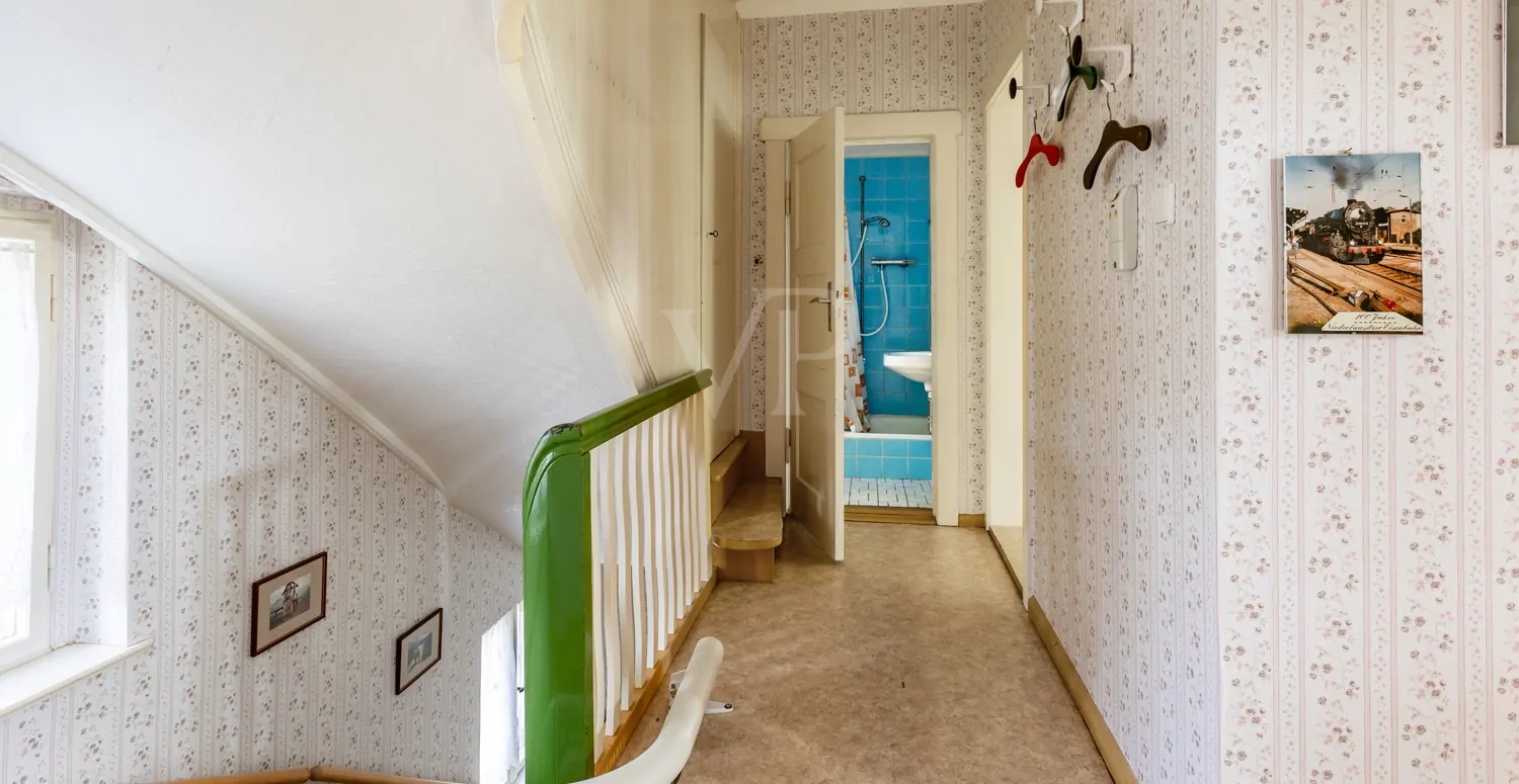 Flur mit Treppenhaus