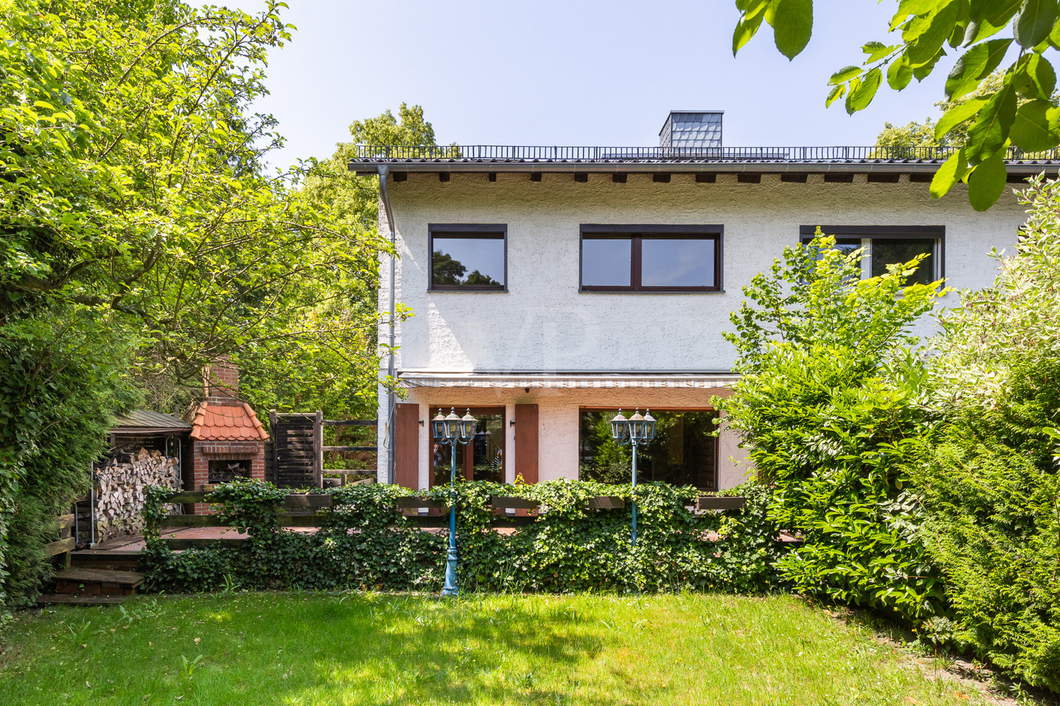 Hausansicht Garten