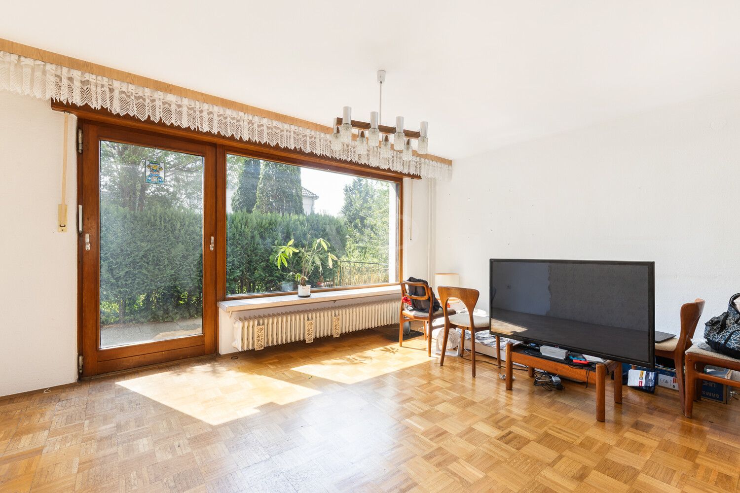 Wohnzimmer mit Terrasse