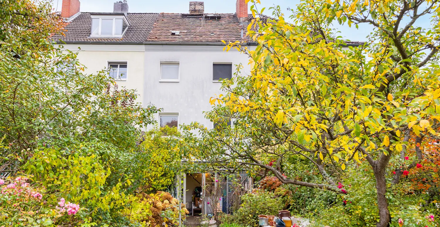 Hausansicht vom Garten