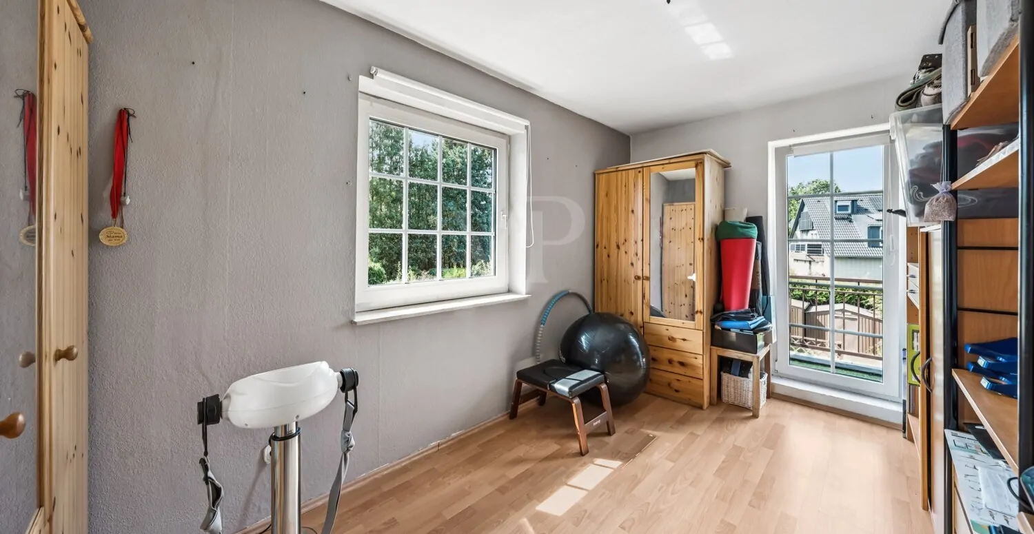 Zimmer 2 mit Balkon  im OG