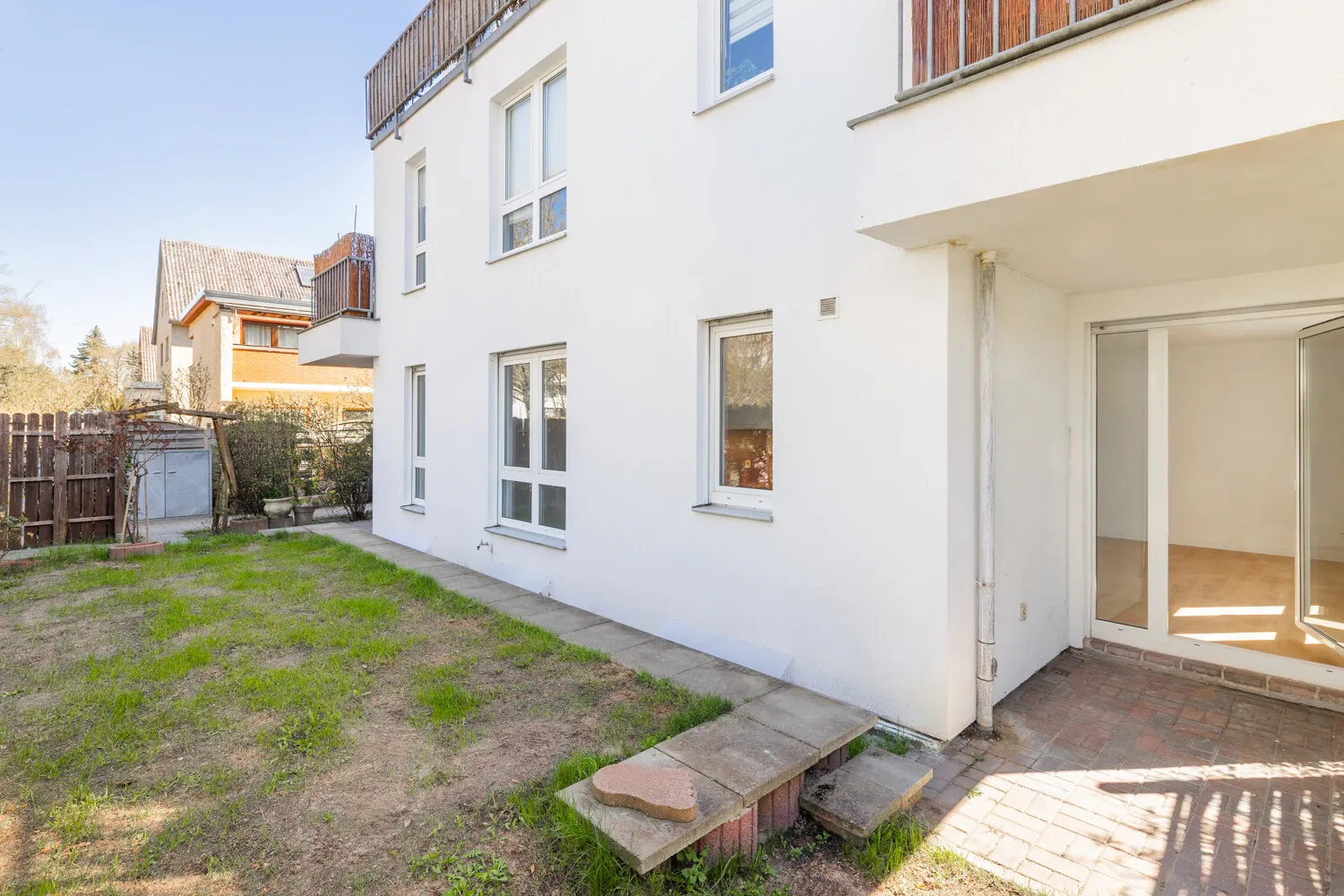 Terrasse und eigener Garten mit Sondernutzungsrecht