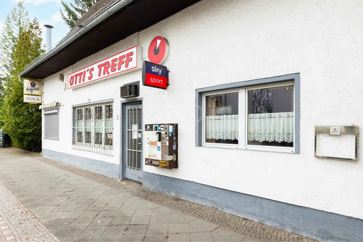 Straßenansicht