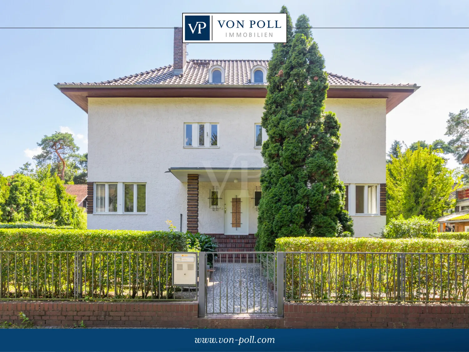 Zeitlose Eleganz –
239 m² Wohnfläche & 7 Zimmer!
