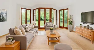 von_poll_real_estate_property_2511502702_image_0