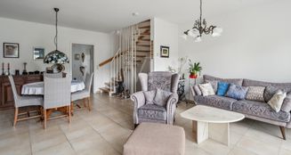 von_poll_real_estate_property_25115015_image_4
