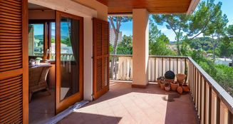 von_poll_real_estate_property_1984_image_0