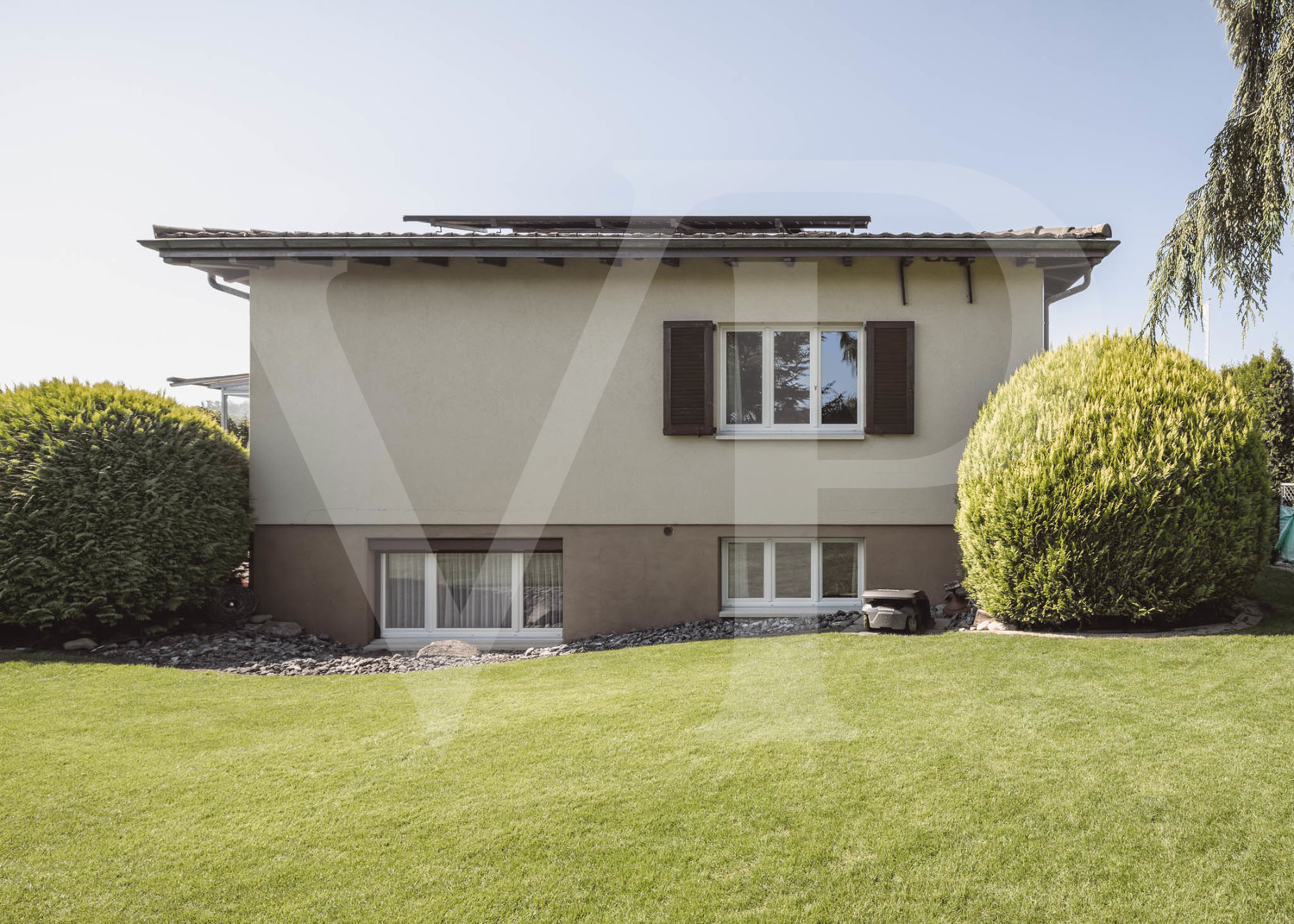 Einfamilienhaus mit liebevoll angelegtem Garten