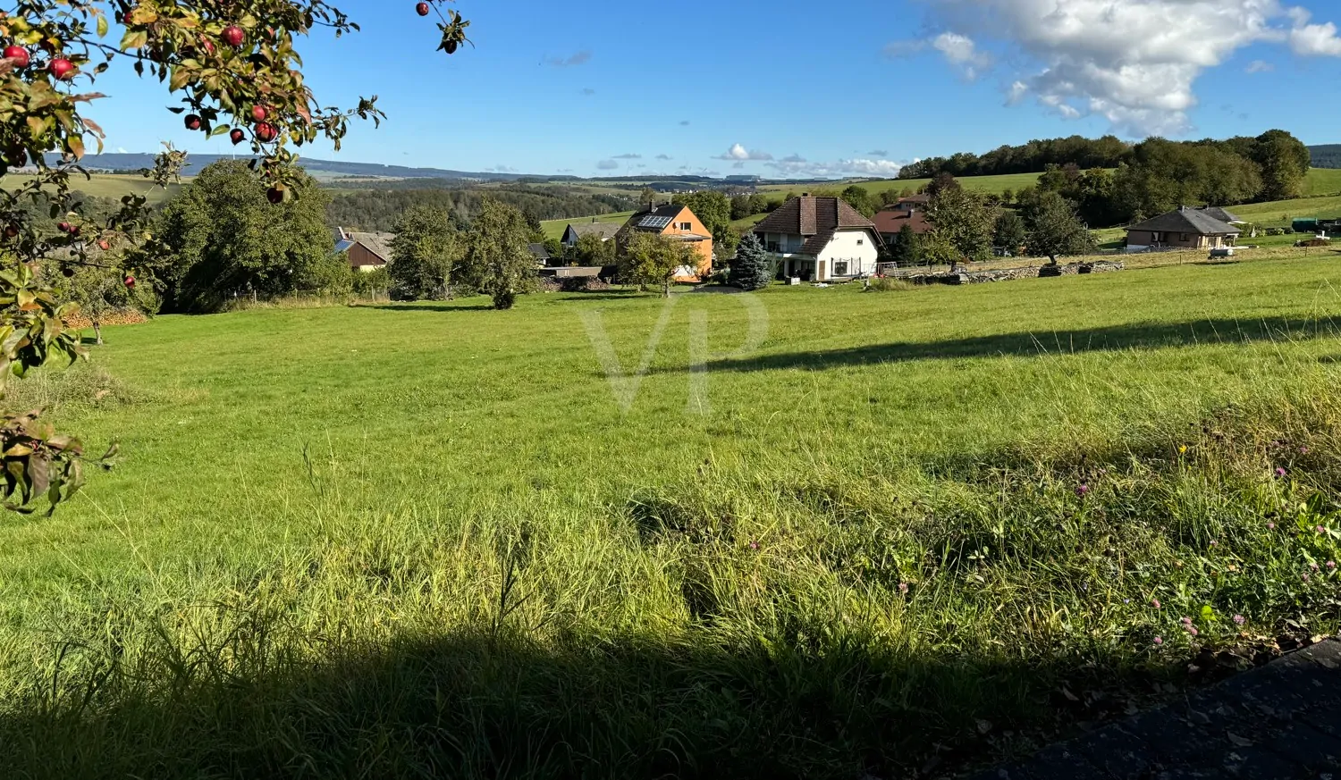 Blick auf Baugrundstück