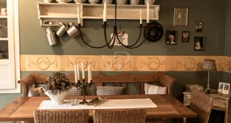 von_poll_real_estate_property_25451017_image_4