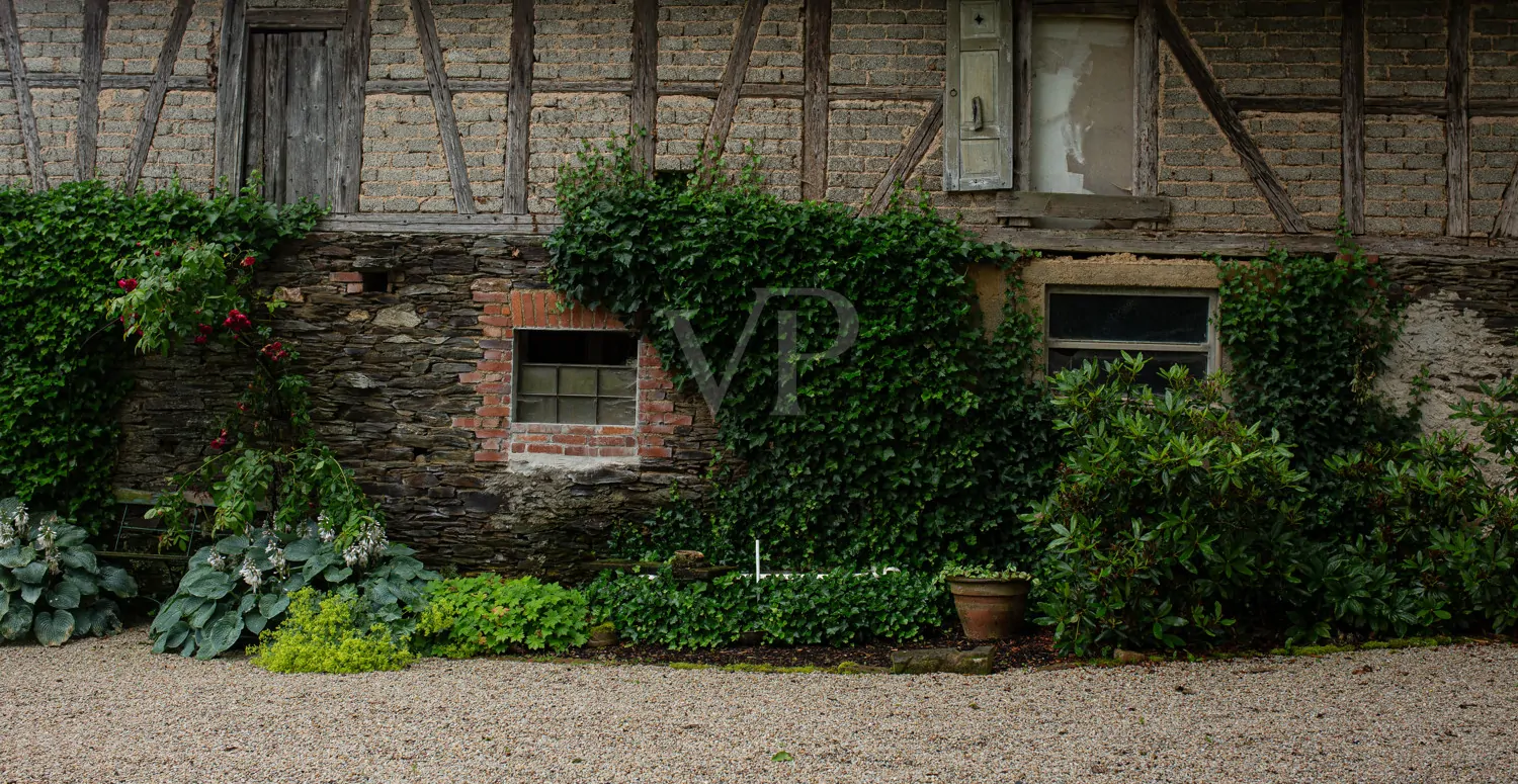 Blick auf Nebengebäude (2)