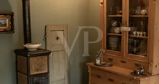 von_poll_real_estate_property_25451017_image_5