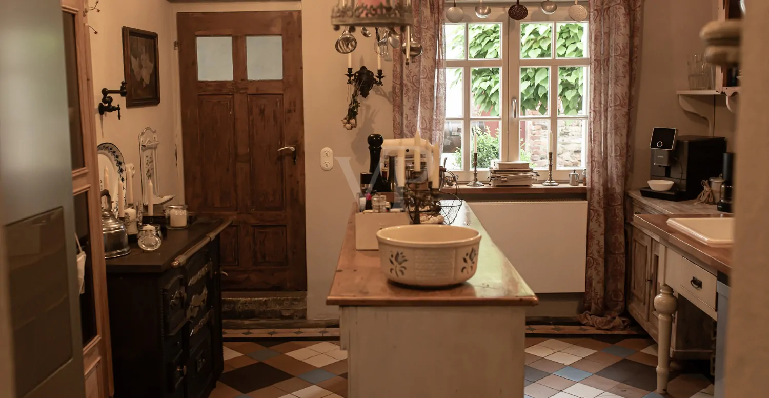 EG- Blick in Küche (1)