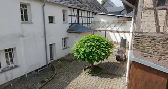 von_poll_real_estate_property_25451017_image_29