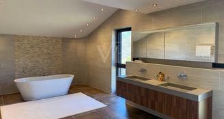 von_poll_real_estate_property_25451032_image_20