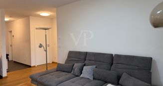 von_poll_real_estate_property_25451033_image_2