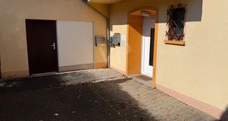 von_poll_real_estate_property_25451039_image_1