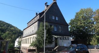 von_poll_real_estate_property_25451031_image_0
